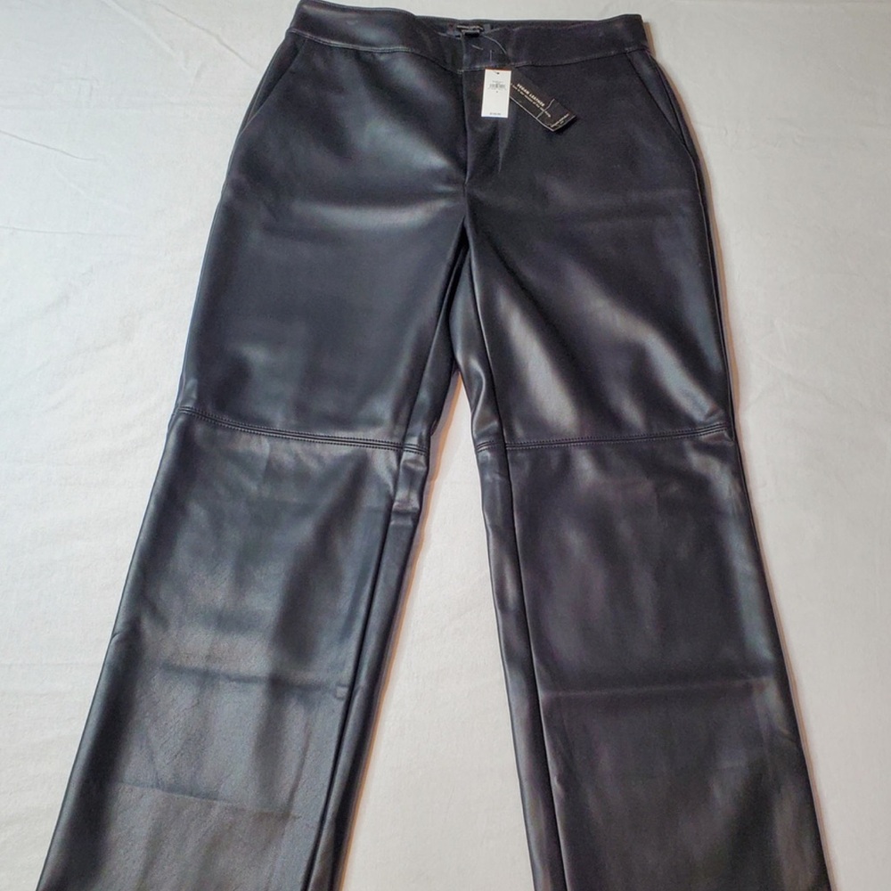 Ann Taylor Black Leather Pants Size (4).